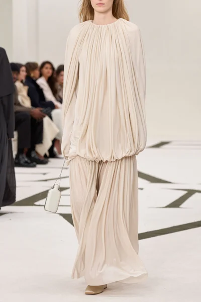 Look 96